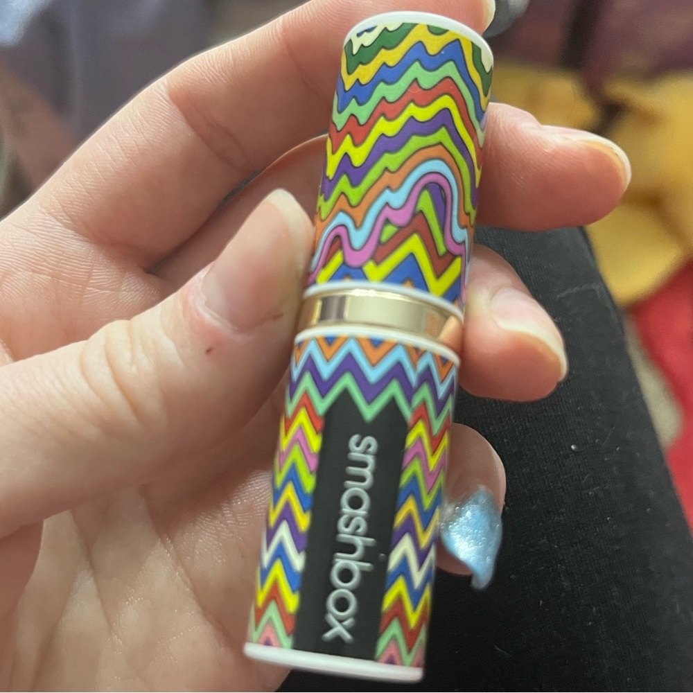 Smashbox Lipstick ‘Dealbreaker’ - Picture 3 of 5